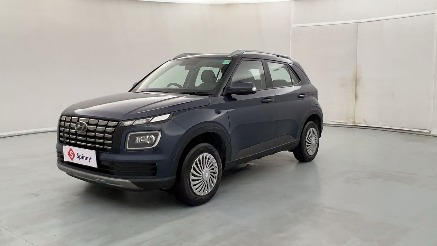 LEFT FRONT CORNER VIEW