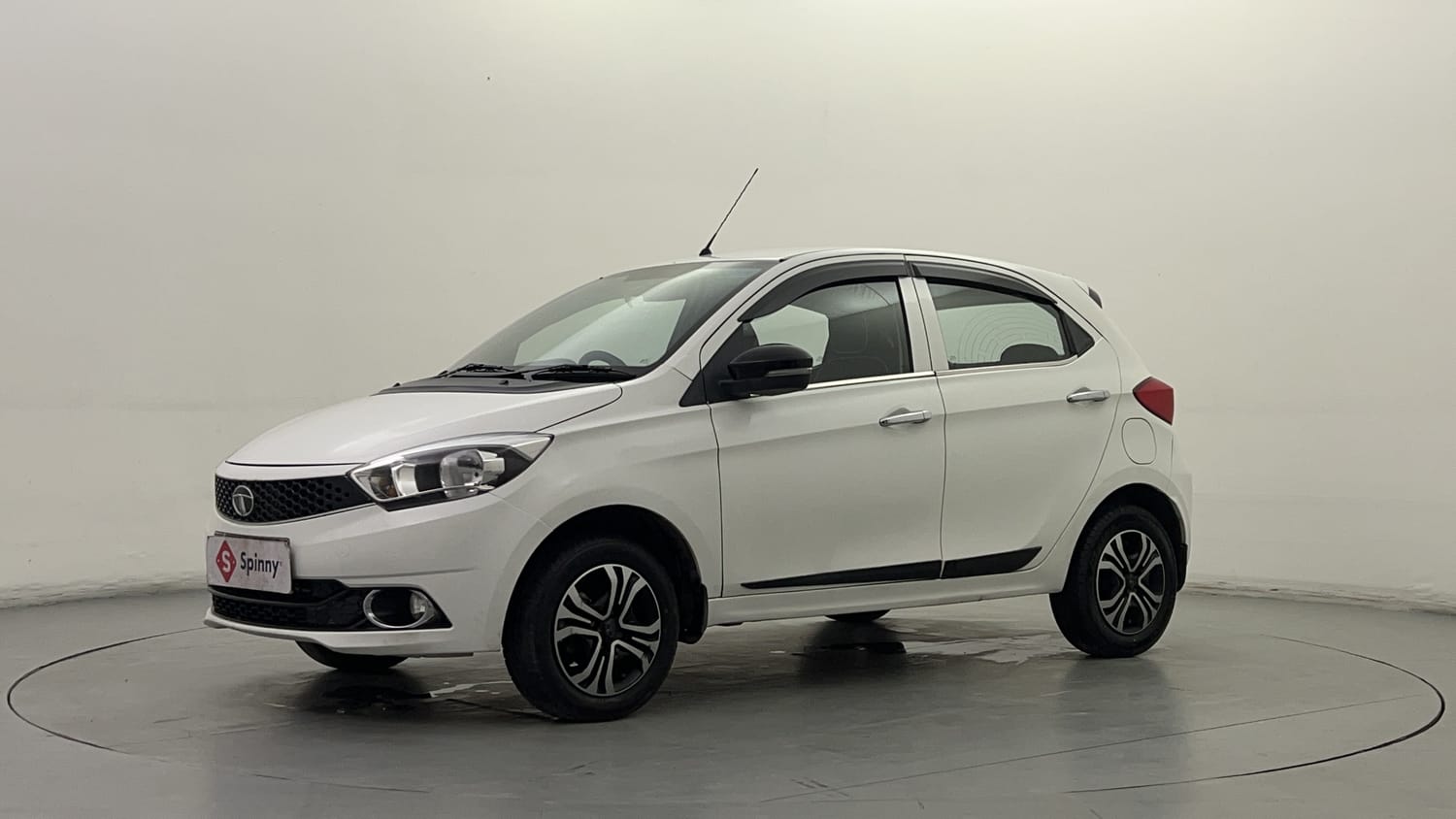 2019 Tata Tiago XZ W/O Alloy