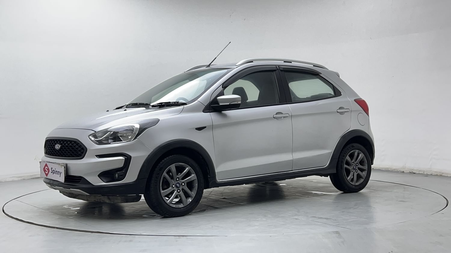 LEFT FRONT CORNER VIEW