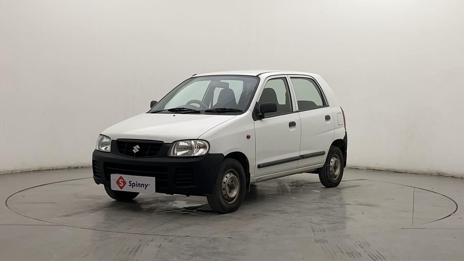 LEFT FRONT CORNER VIEW