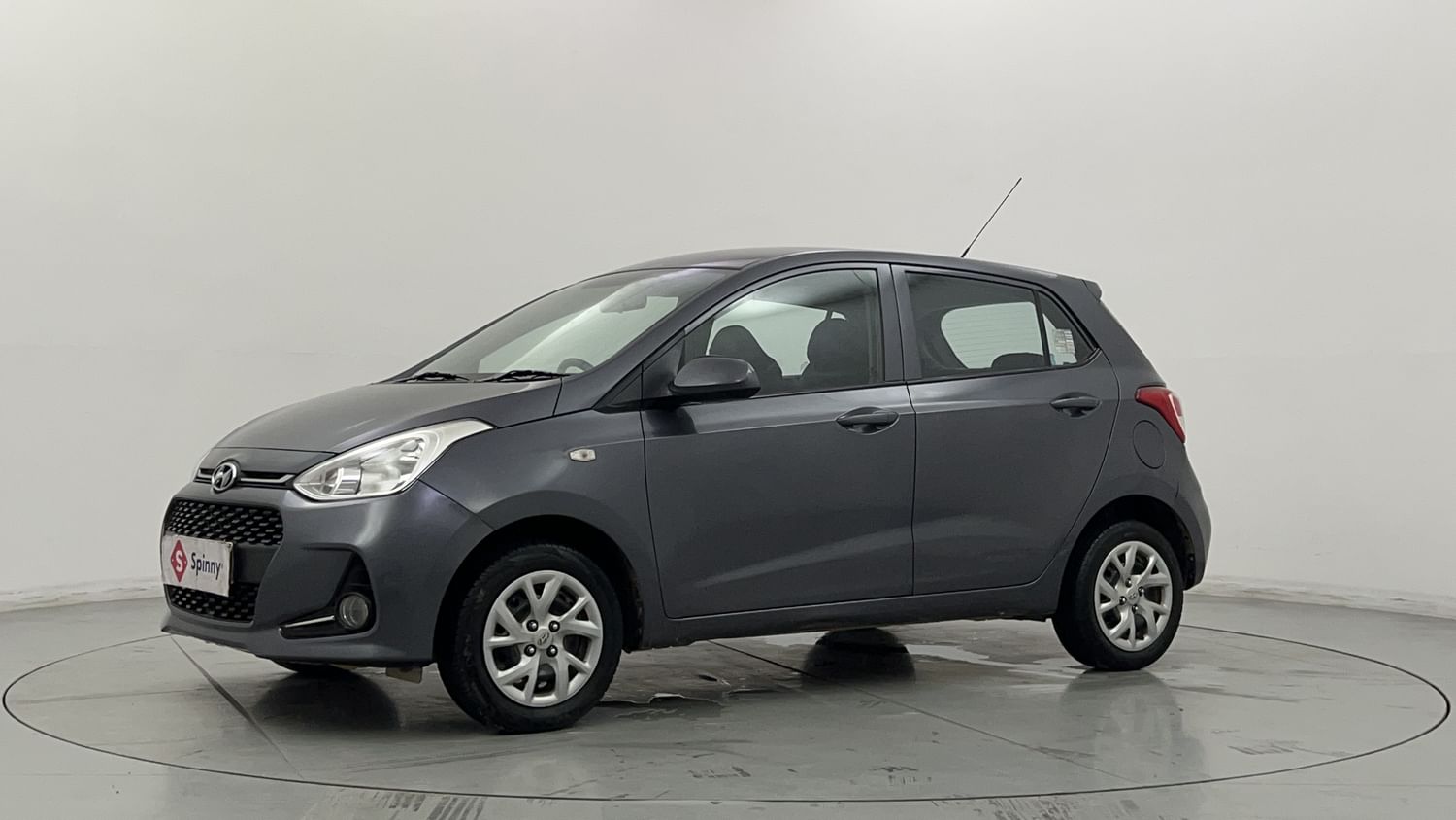 LEFT FRONT CORNER VIEW