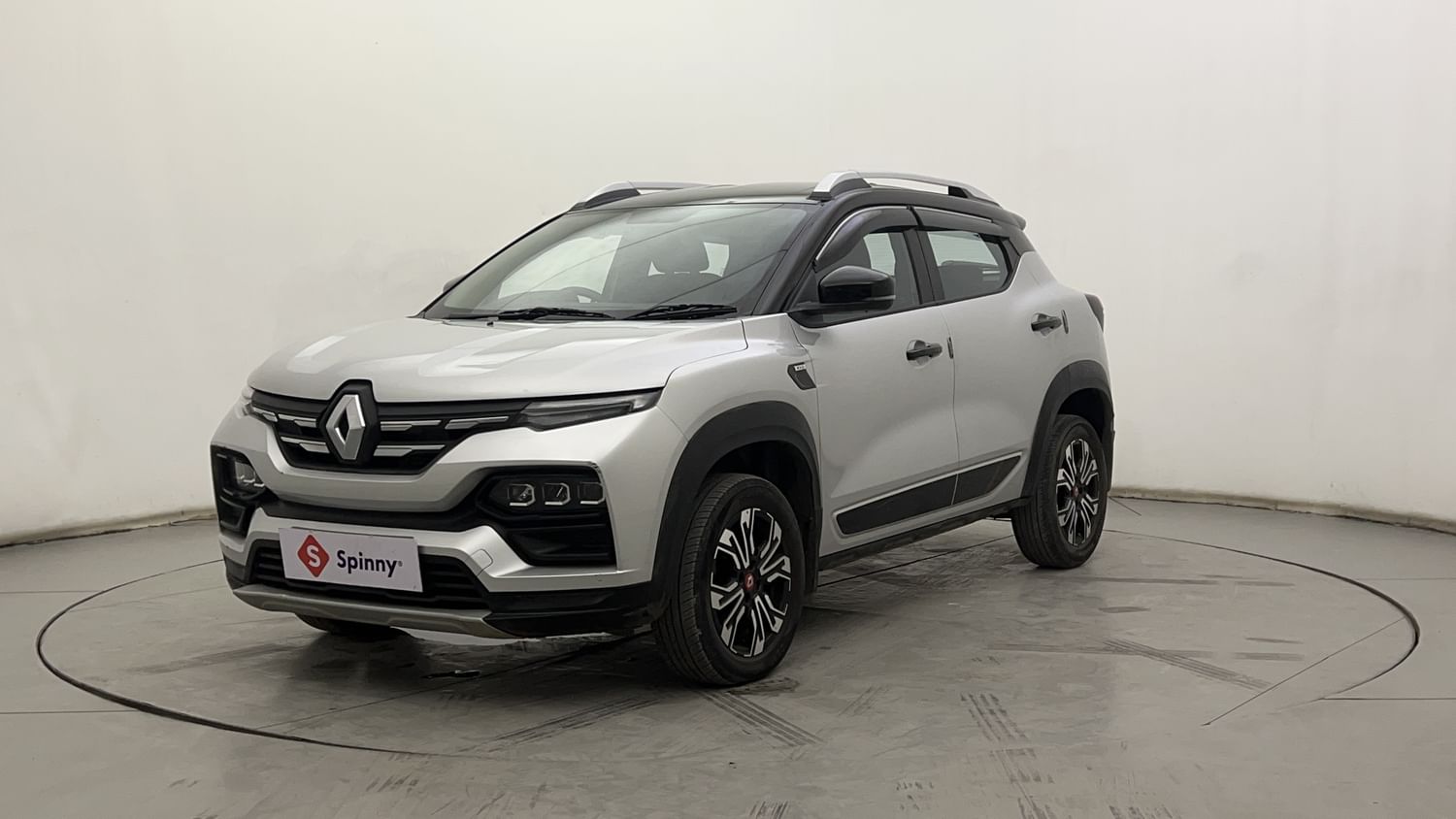 LEFT FRONT CORNER VIEW