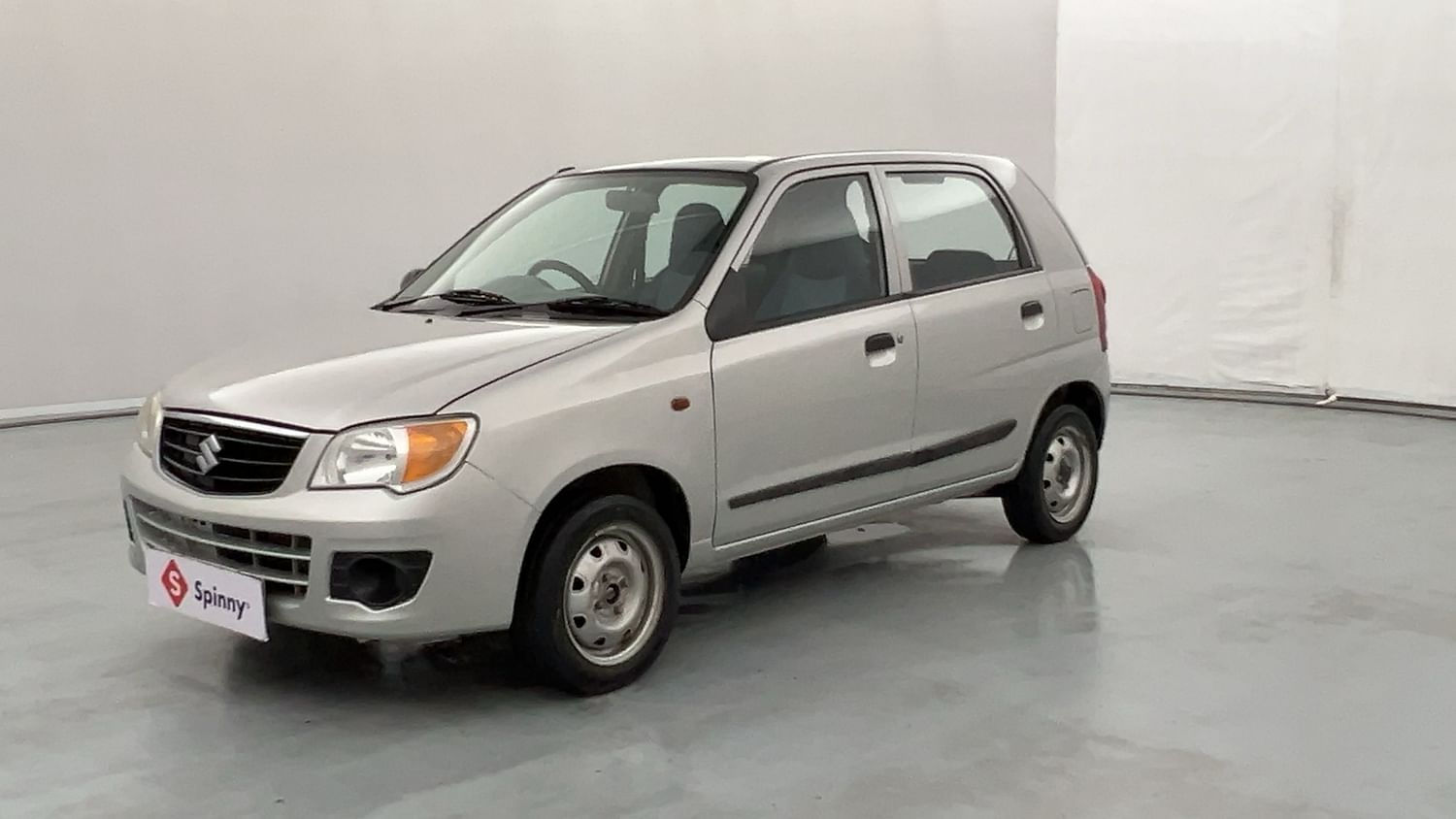 LEFT FRONT CORNER VIEW