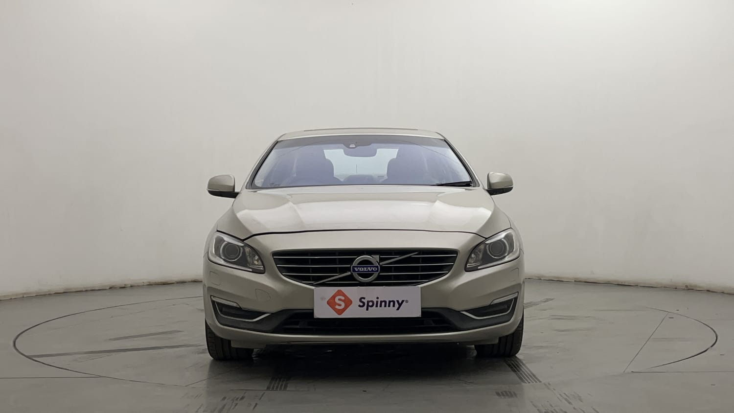 New Volvo S60 exterior FRONT VIEW