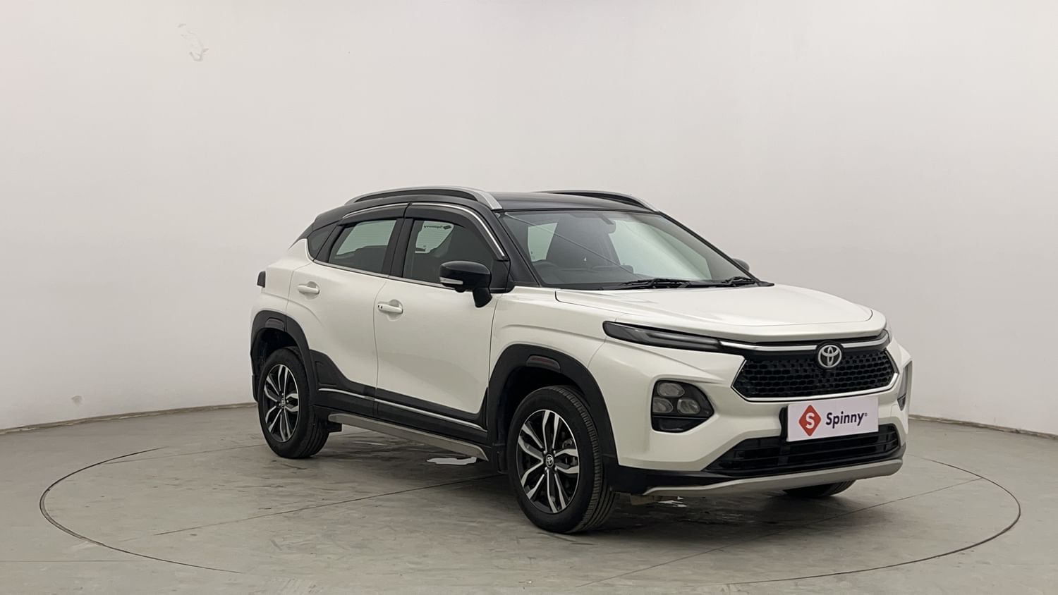 New Toyota Urban Cruiser Taisor exterior RIGHT FRONT CORNER VIEW