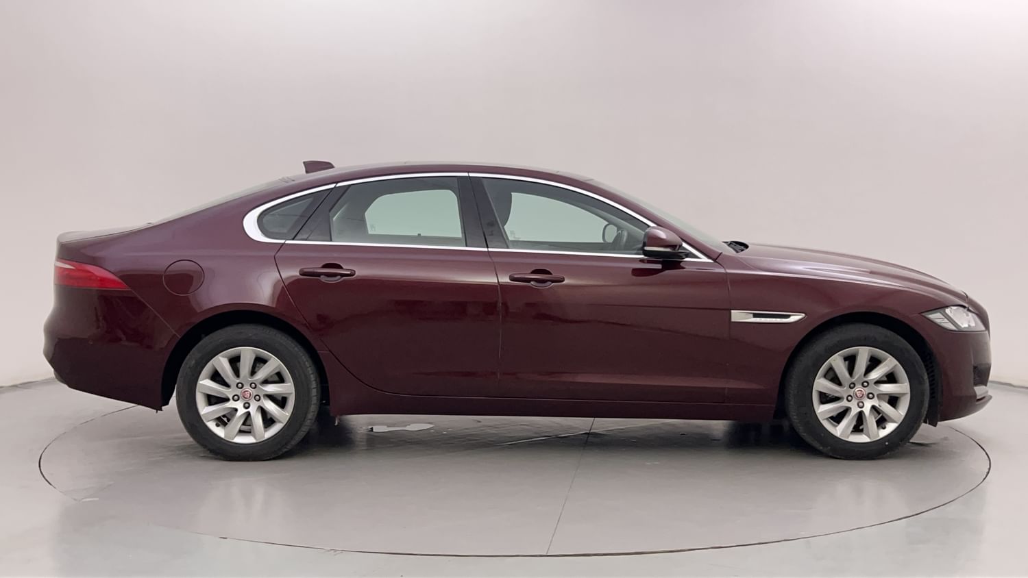 New Jaguar XF exterior RIGHT SIDE VIEW