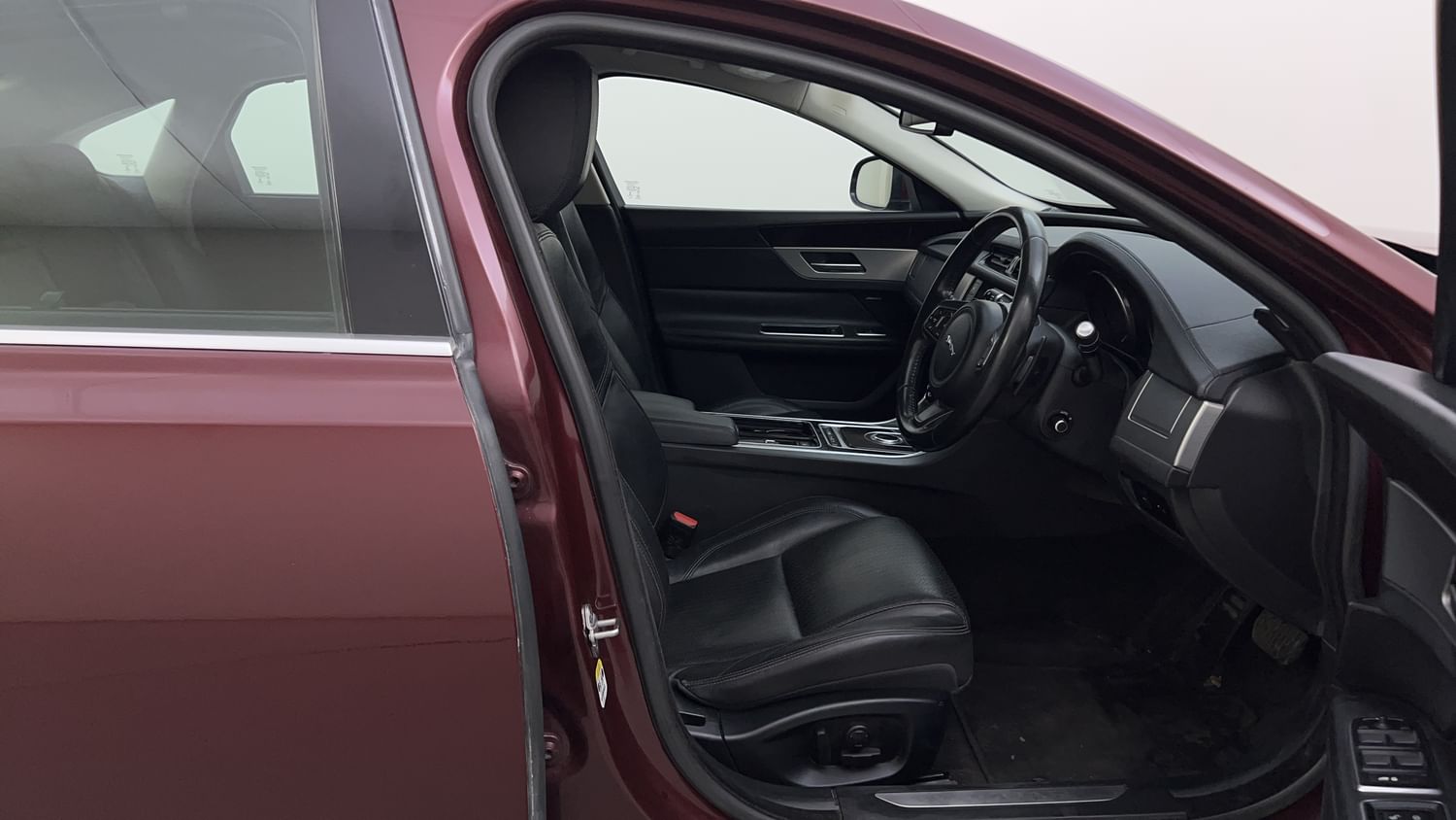 New Jaguar XF interior RIGHT SIDE FRONT DOOR CABIN VIEW