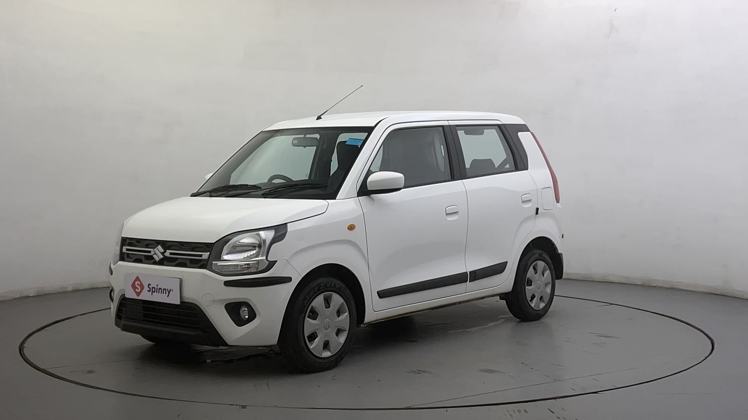 LEFT FRONT CORNER VIEW