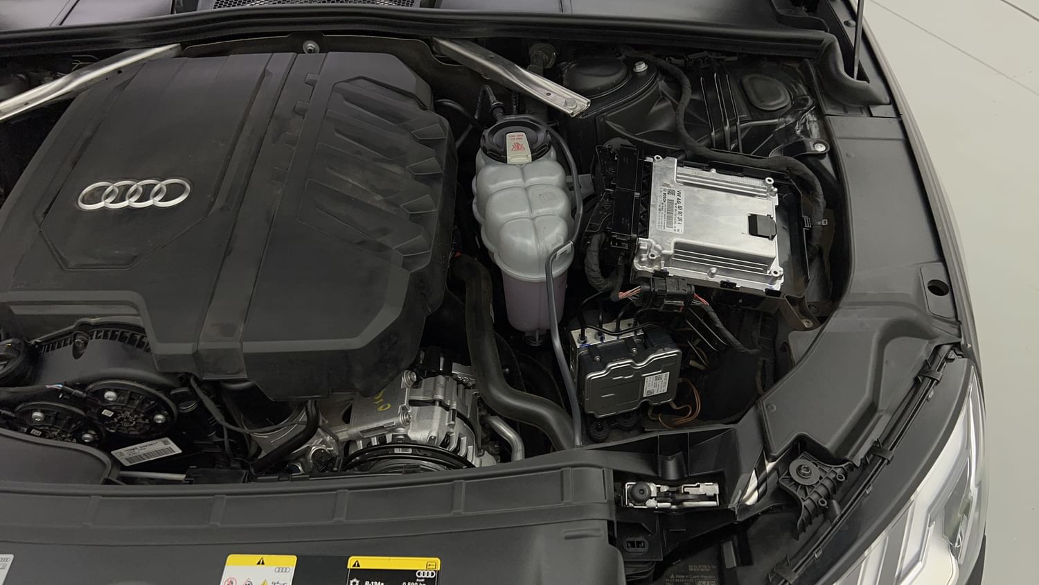 New Audi A4 engine ENGINE LEFT SIDE VIEW