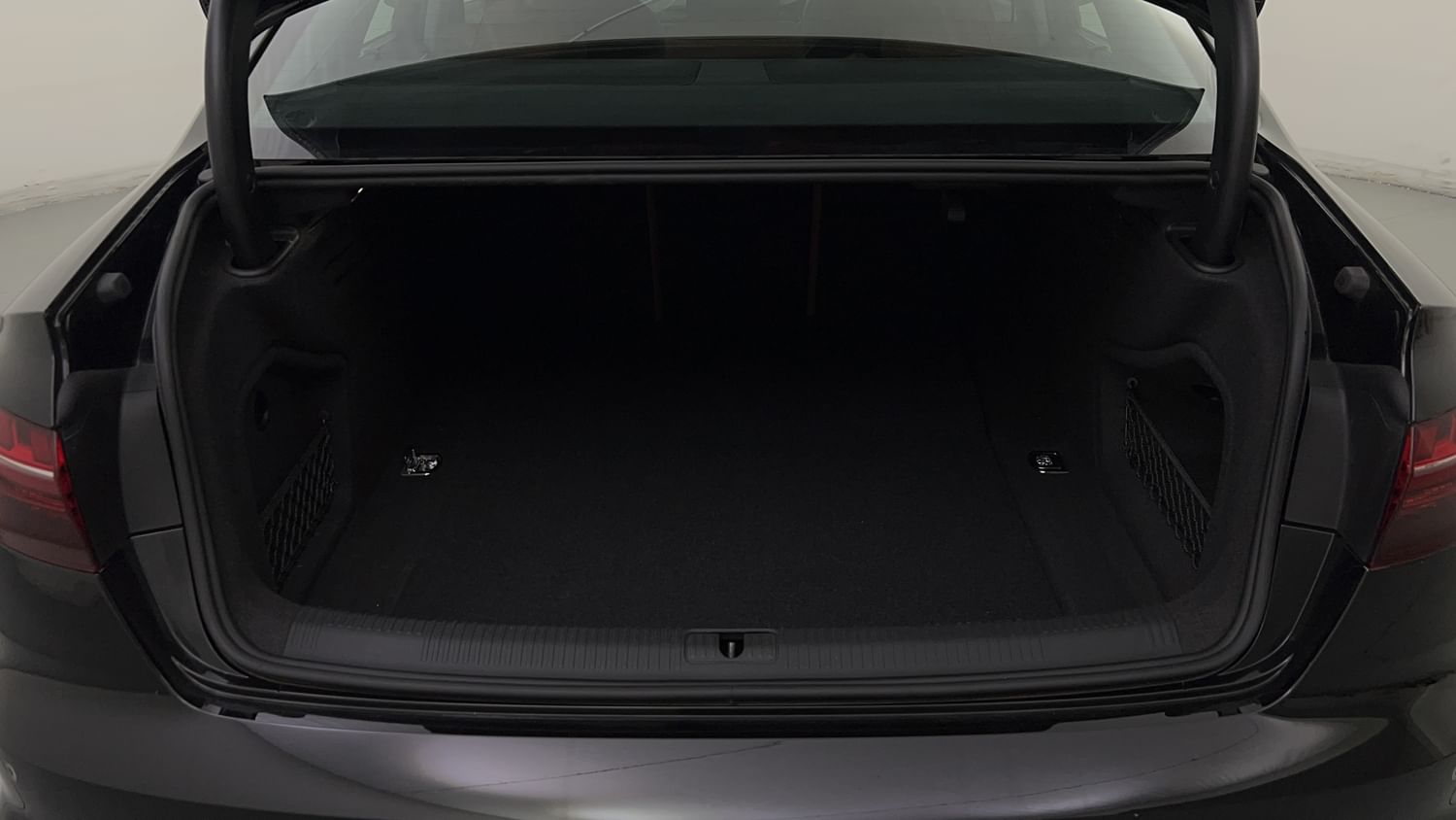 New Audi A4 interior DICKY INSIDE VIEW