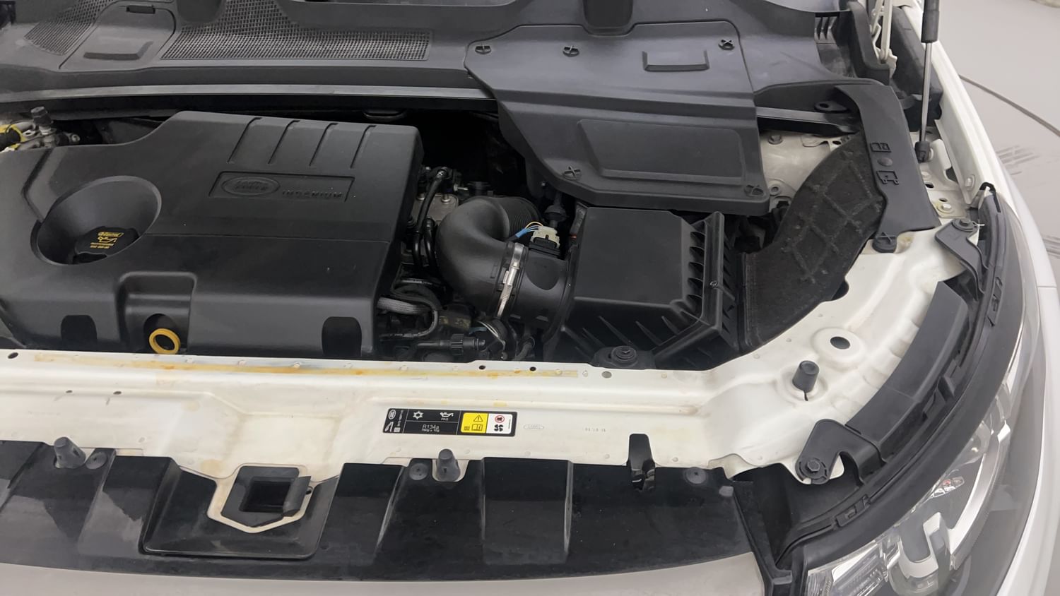 New Land Rover Discovery Sport engine ENGINE LEFT SIDE VIEW