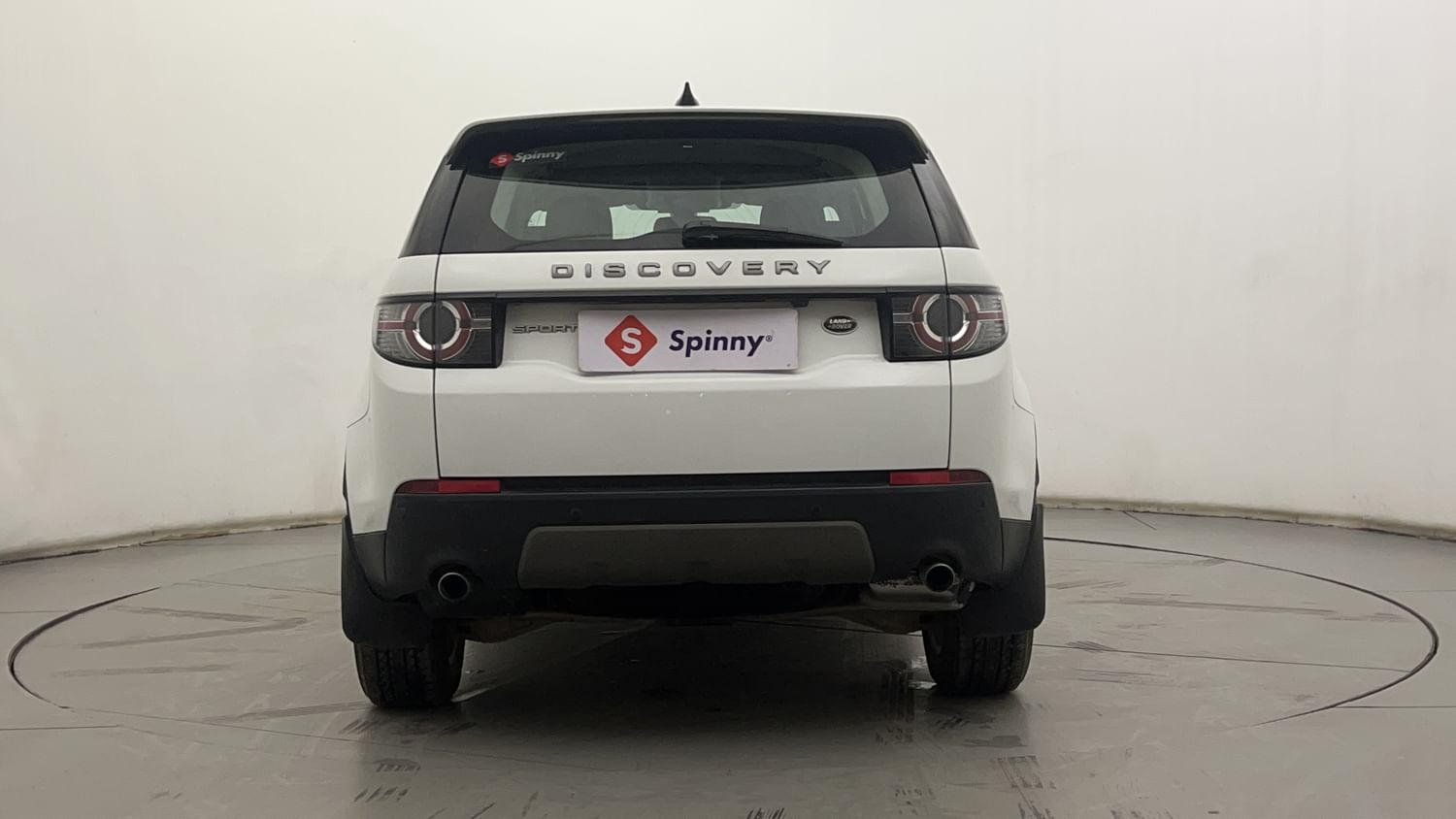 New Land Rover Discovery Sport exterior BACK VIEW