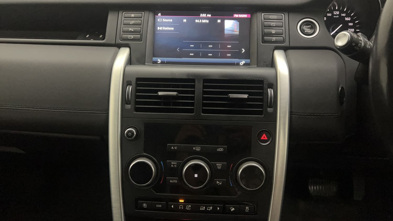 New Land Rover Discovery Sport interior MUSIC SYSTEM & AC CONTROL VIEW