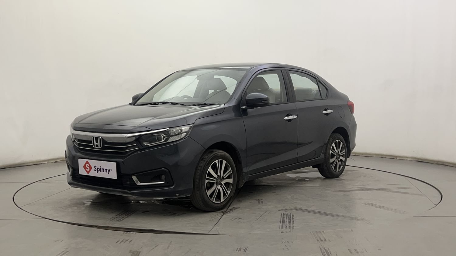 LEFT FRONT CORNER VIEW