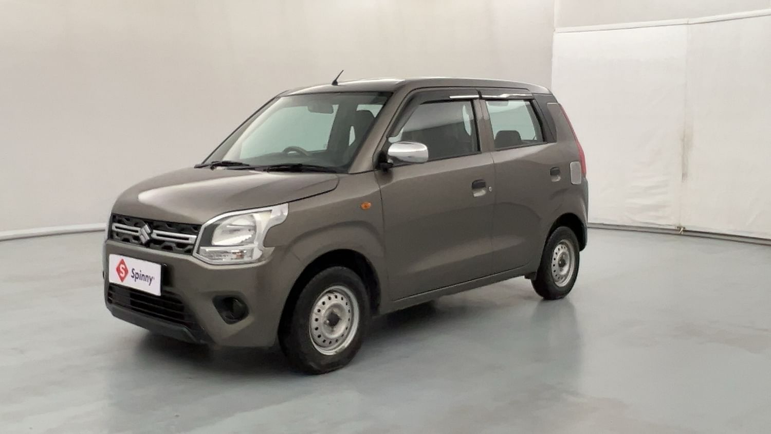 LEFT FRONT CORNER VIEW