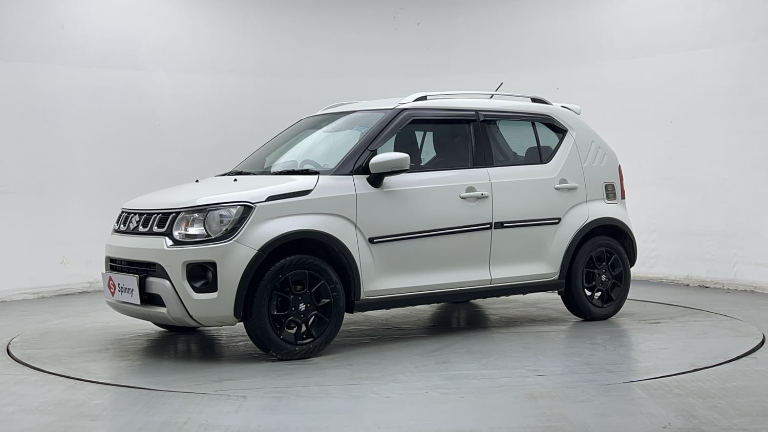 LEFT FRONT CORNER VIEW