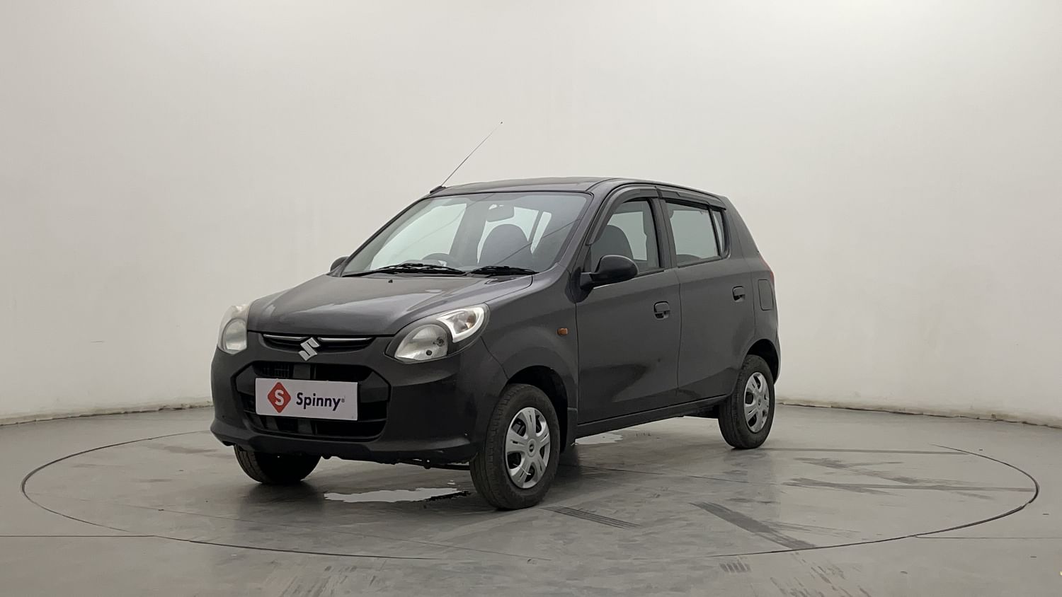 LEFT FRONT CORNER VIEW