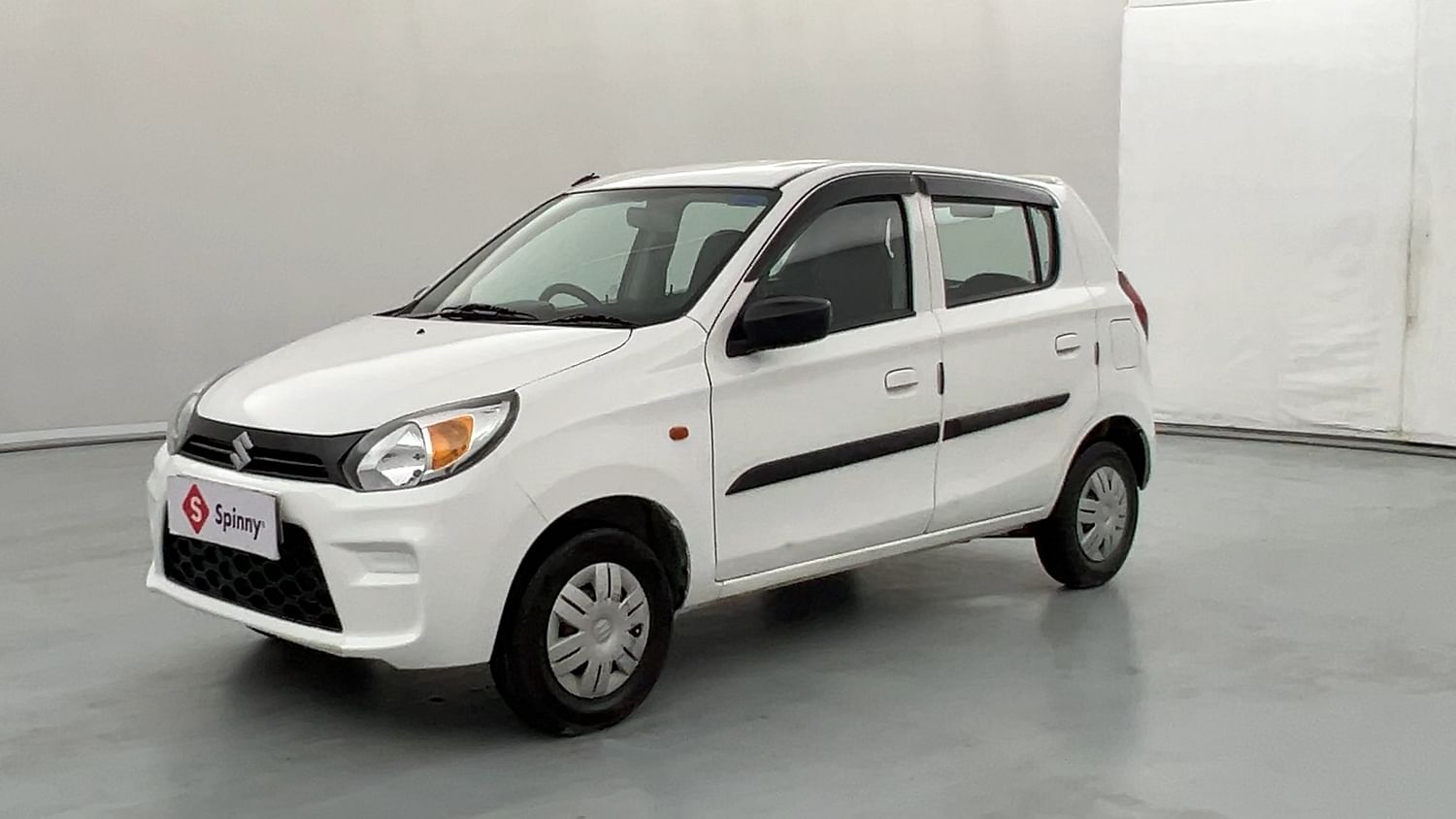 LEFT FRONT CORNER VIEW