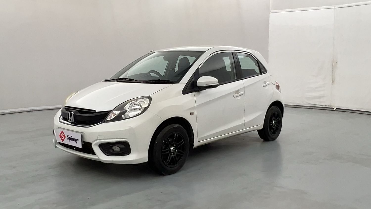 LEFT FRONT CORNER VIEW