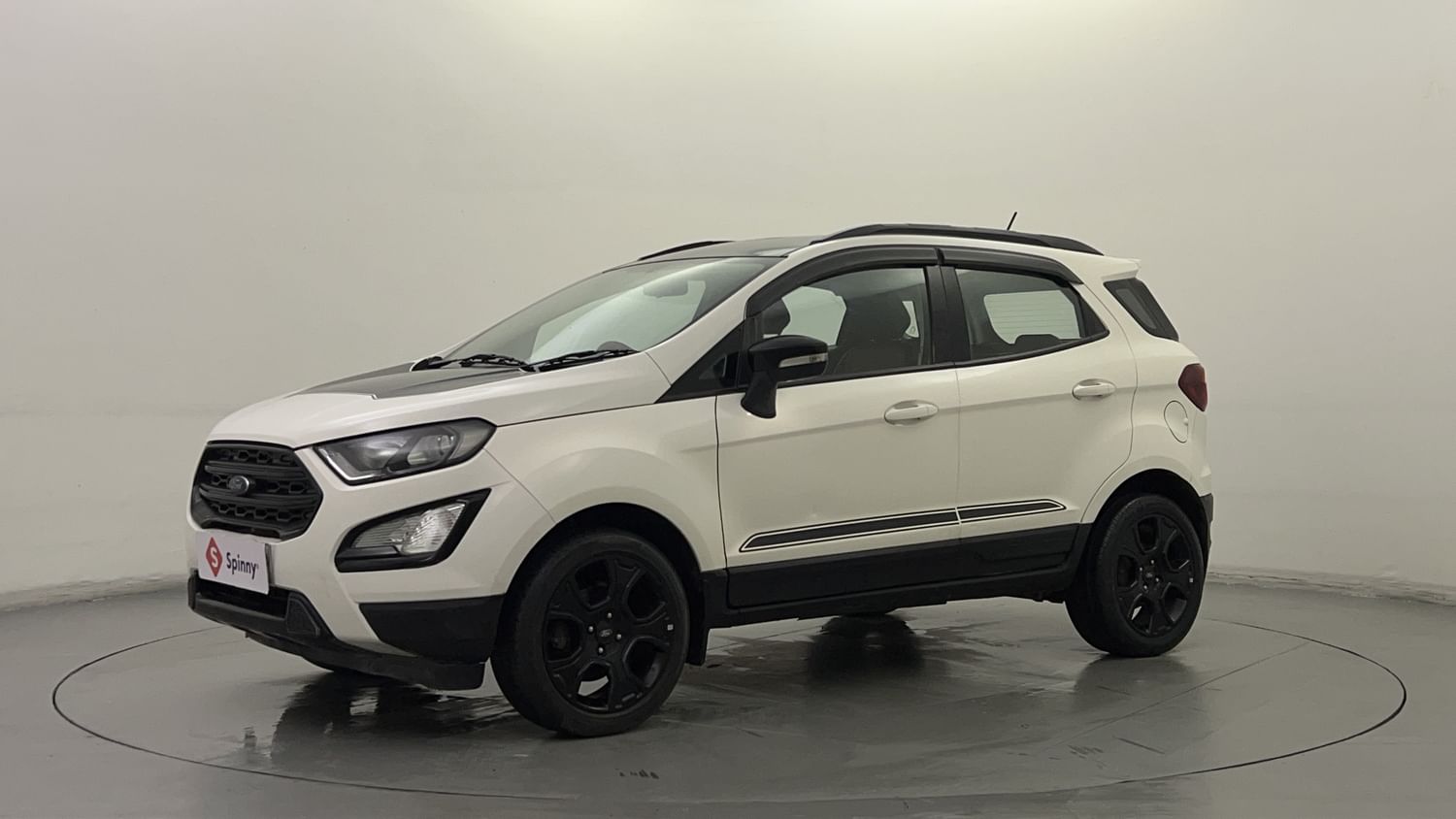 LEFT FRONT CORNER VIEW