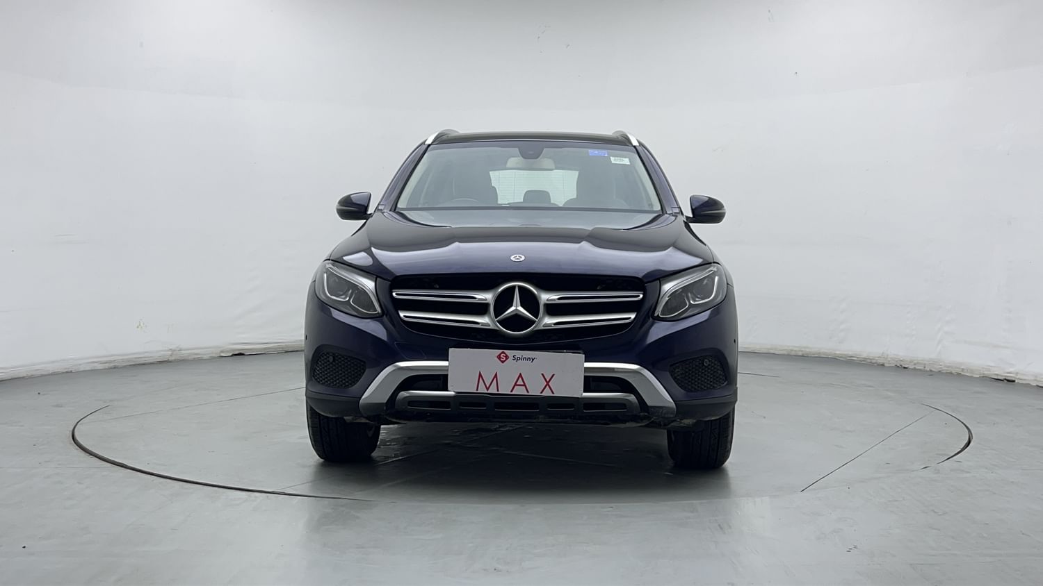 New Mercedes-Benz GLC exterior FRONT VIEW