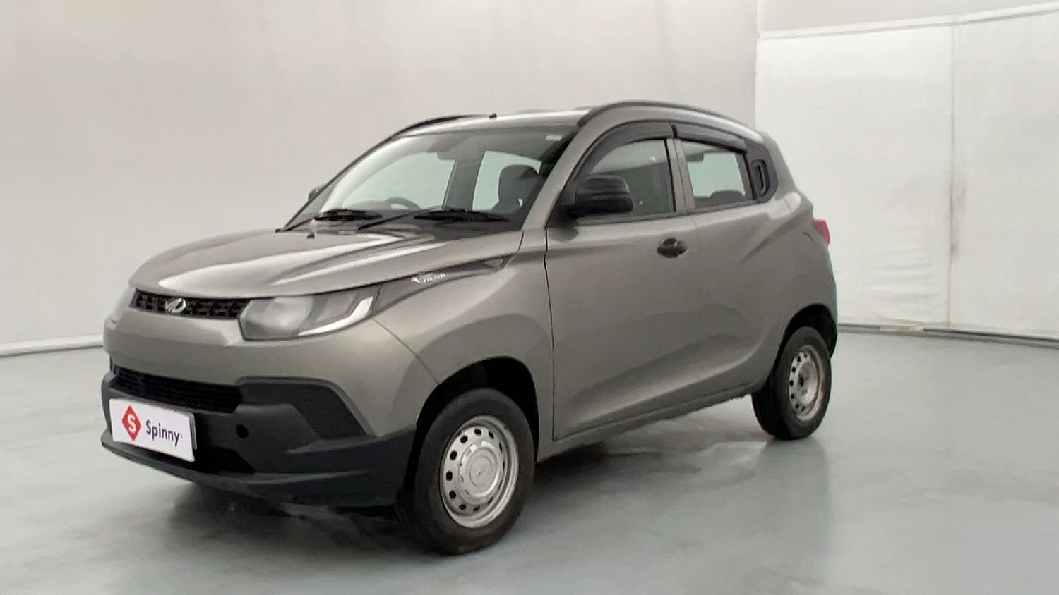 LEFT FRONT CORNER VIEW