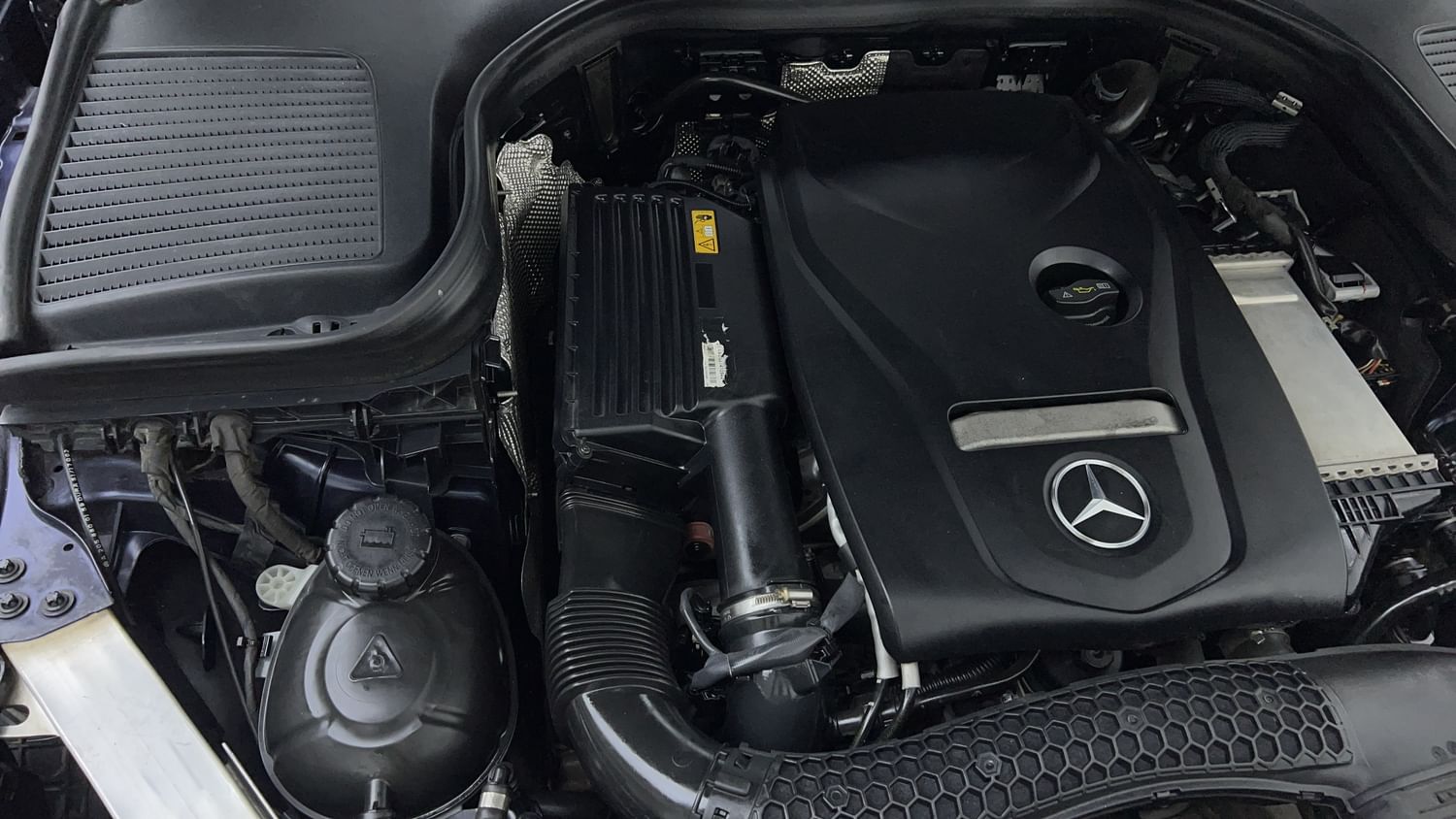 New Mercedes-Benz GLC engine ENGINE RIGHT SIDE VIEW