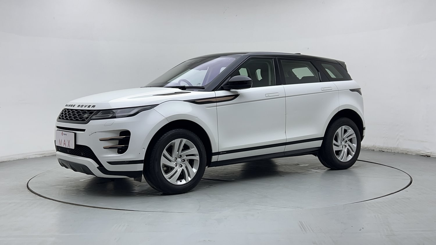New Land Rover Range Rover Evoque exterior LEFT FRONT CORNER VIEW