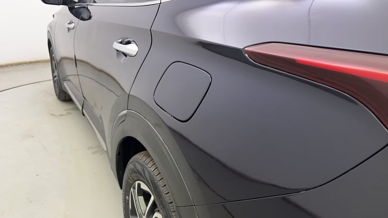 Used 2023 Kia Carens Luxury Plus 1.5 Turbo Petrol iMT 7 STR Petrol Manual dents MINOR SCRATCH