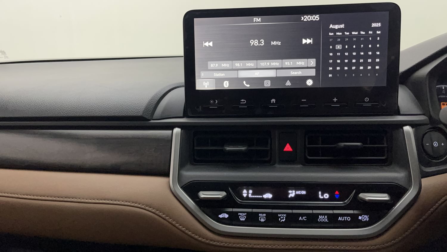 New Honda Elevate interior MUSIC SYSTEM & AC CONTROL VIEW