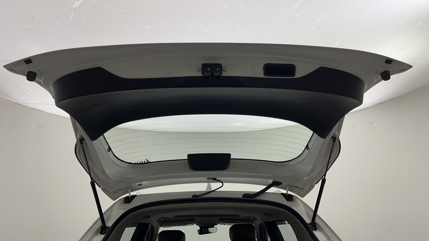 New Honda Elevate interior DICKY DOOR OPEN VIEW