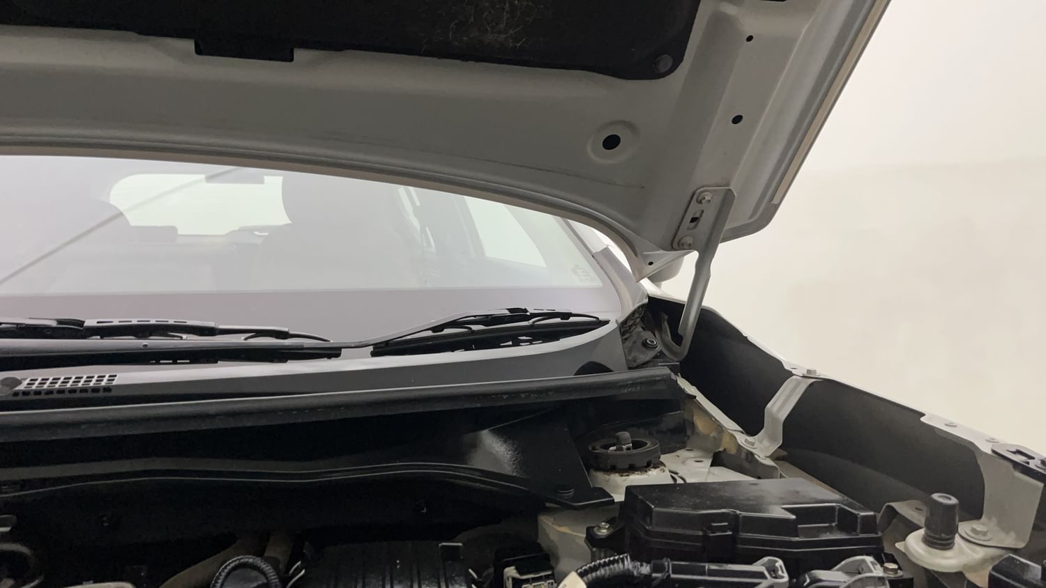 New Honda Elevate engine ENGINE LEFT SIDE HINGE & APRON VIEW