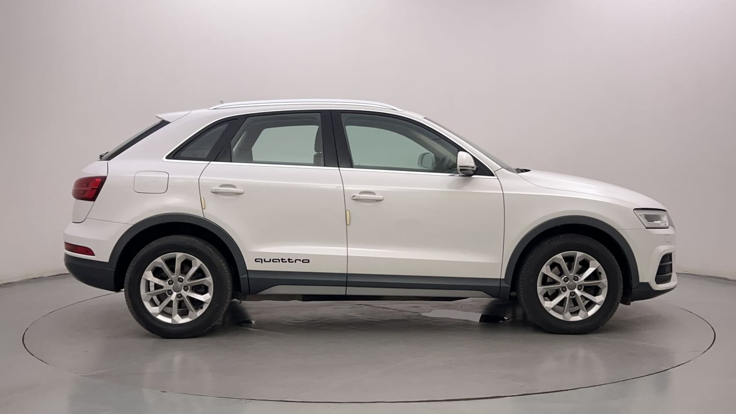 New Audi Q3 exterior RIGHT SIDE VIEW