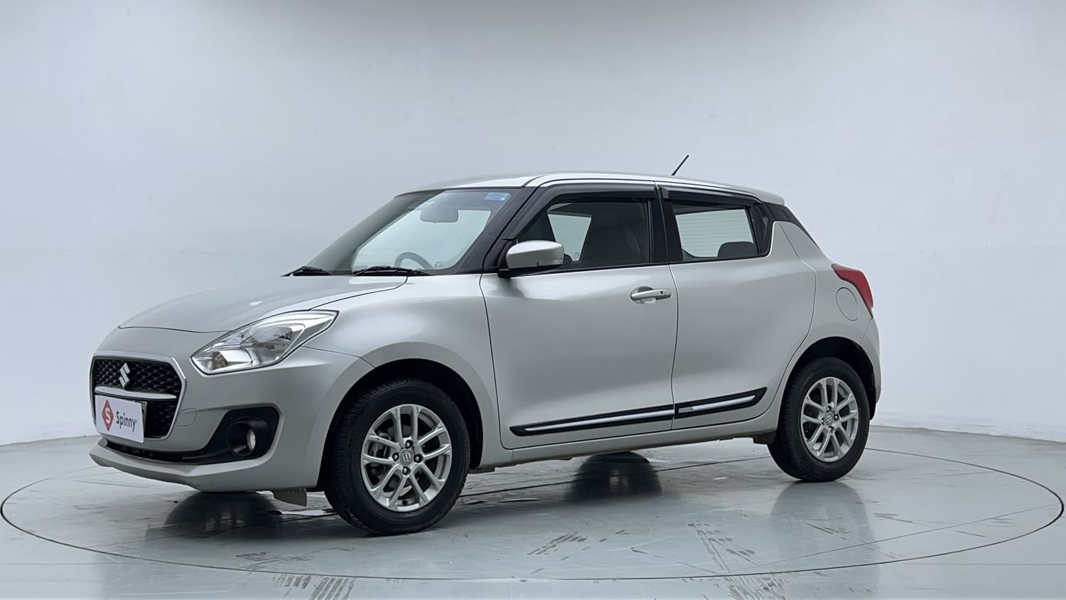 LEFT FRONT CORNER VIEW