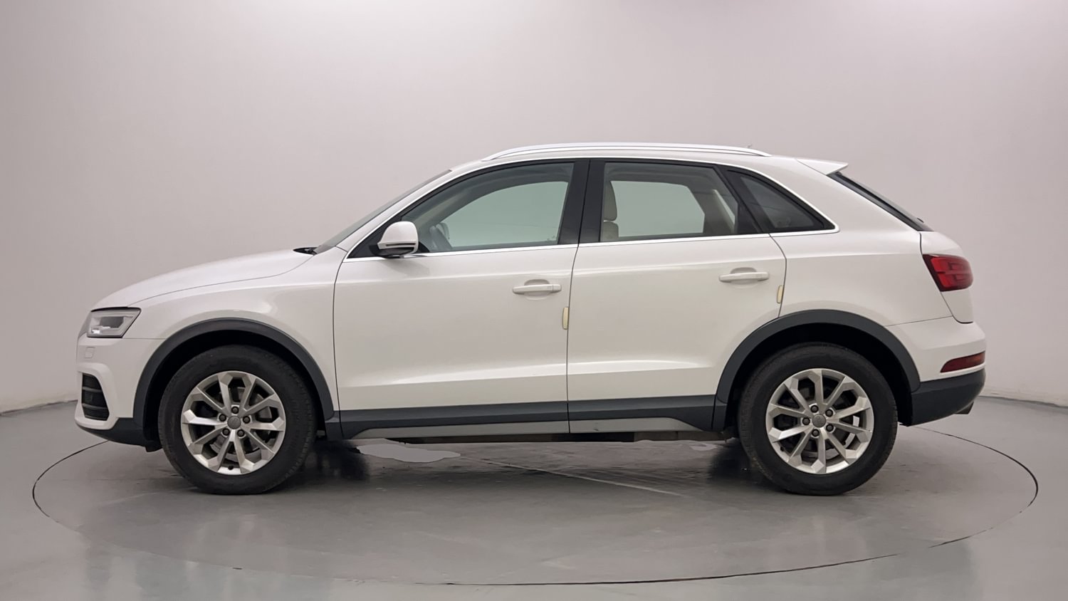 New Audi Q3 exterior LEFT SIDE VIEW
