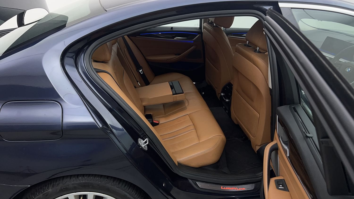 New BMW 5 Series interior RIGHT SIDE REAR DOOR CABIN VIEW