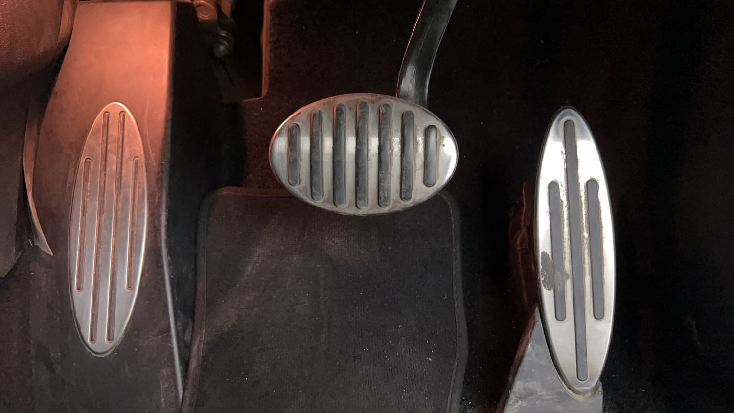 New Mini Countryman interior PEDALS VIEW