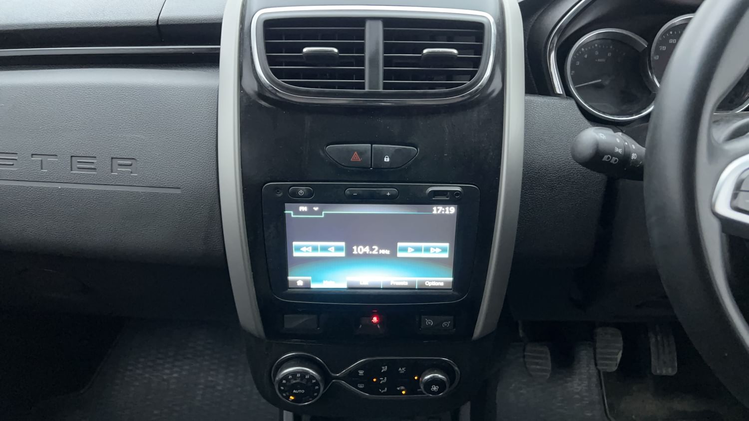New Renault Duster interior MUSIC SYSTEM & AC CONTROL VIEW