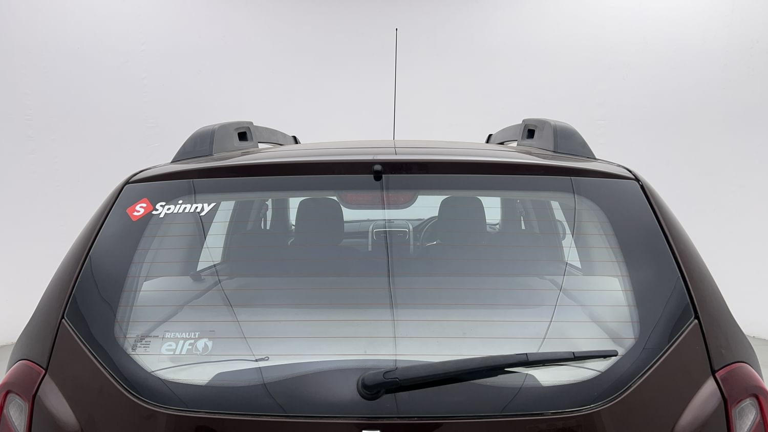 New Renault Duster exterior BACK WINDSHIELD VIEW
