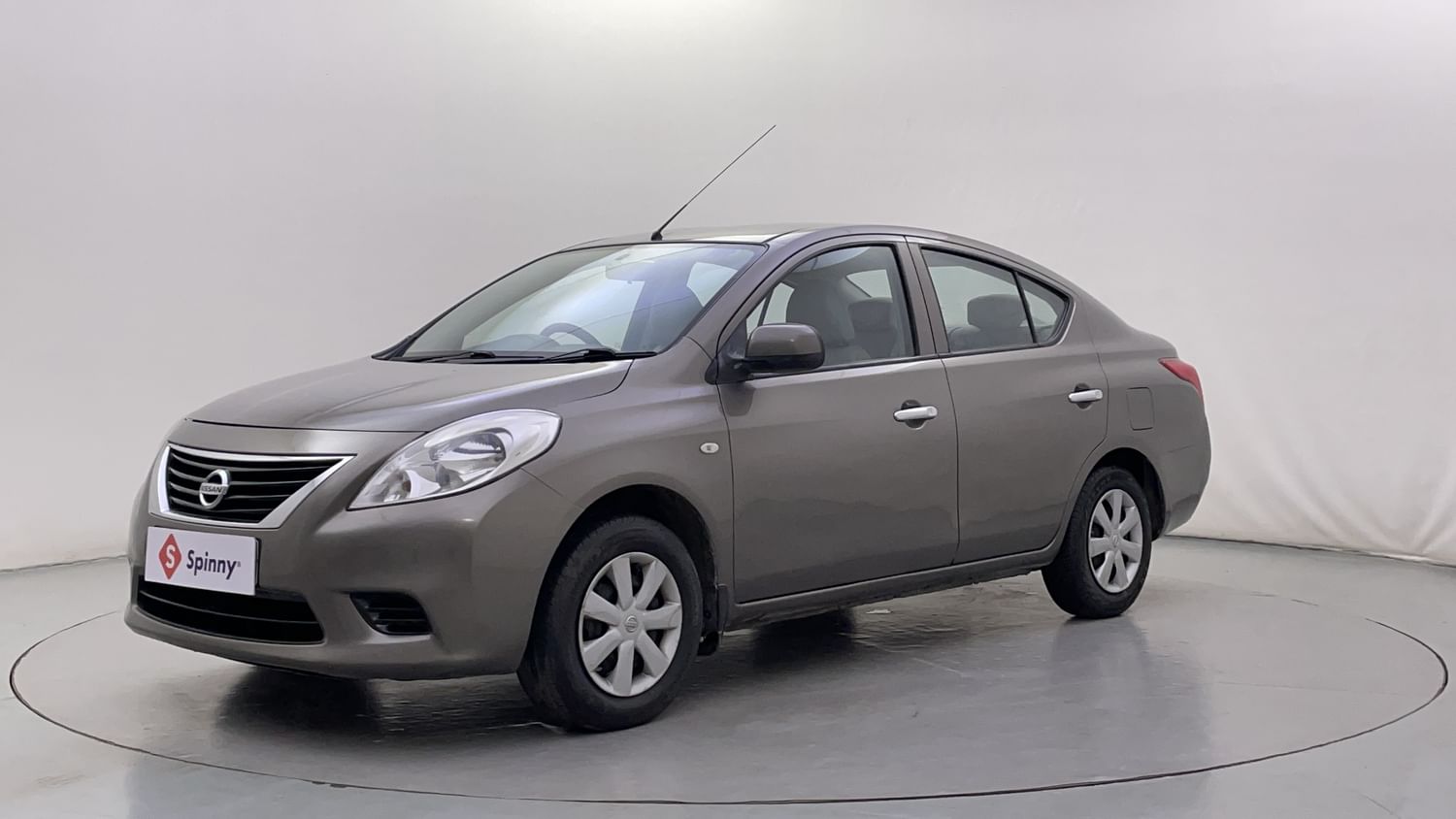 LEFT FRONT CORNER VIEW