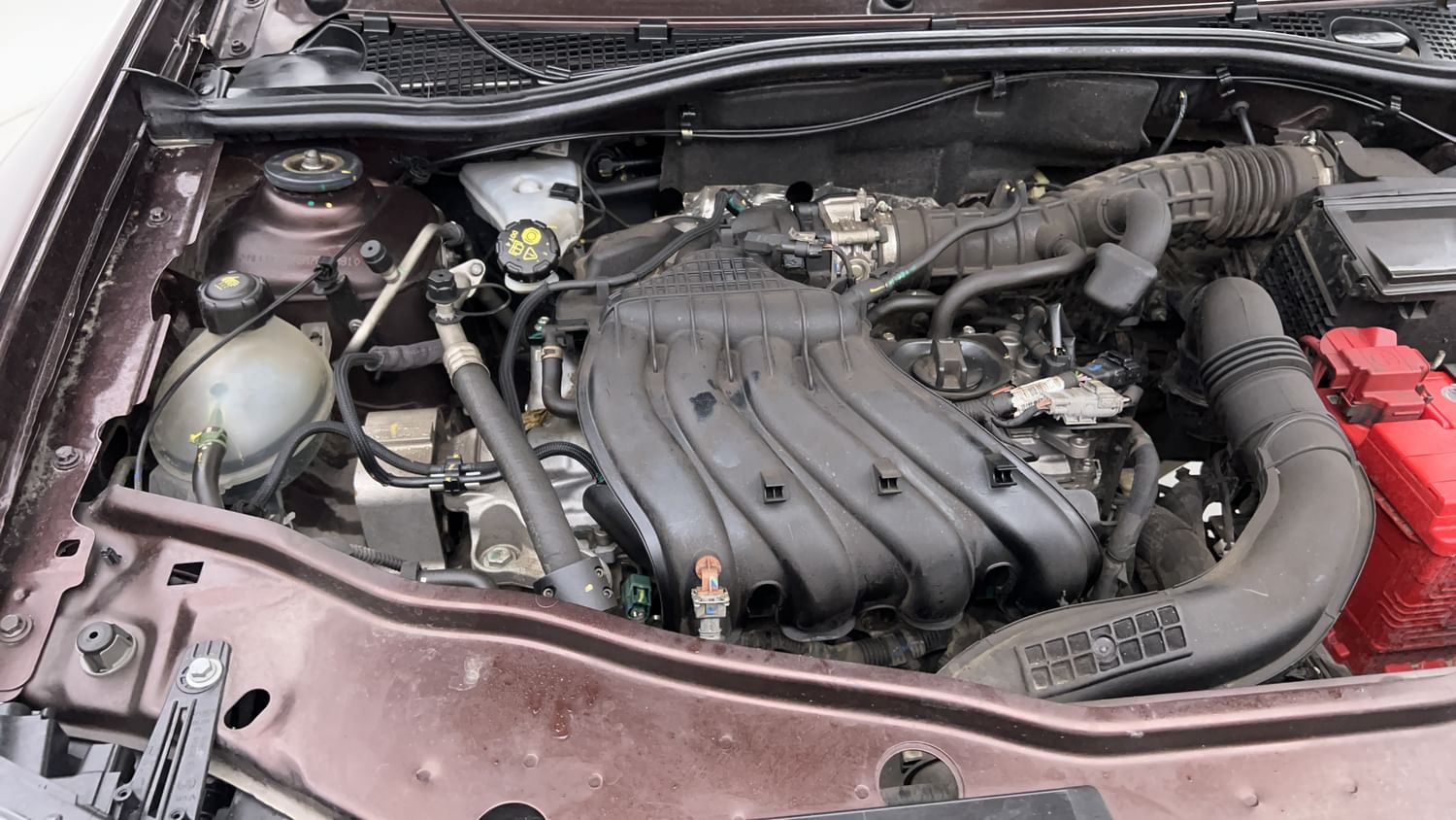 New Renault Duster engine ENGINE RIGHT SIDE VIEW