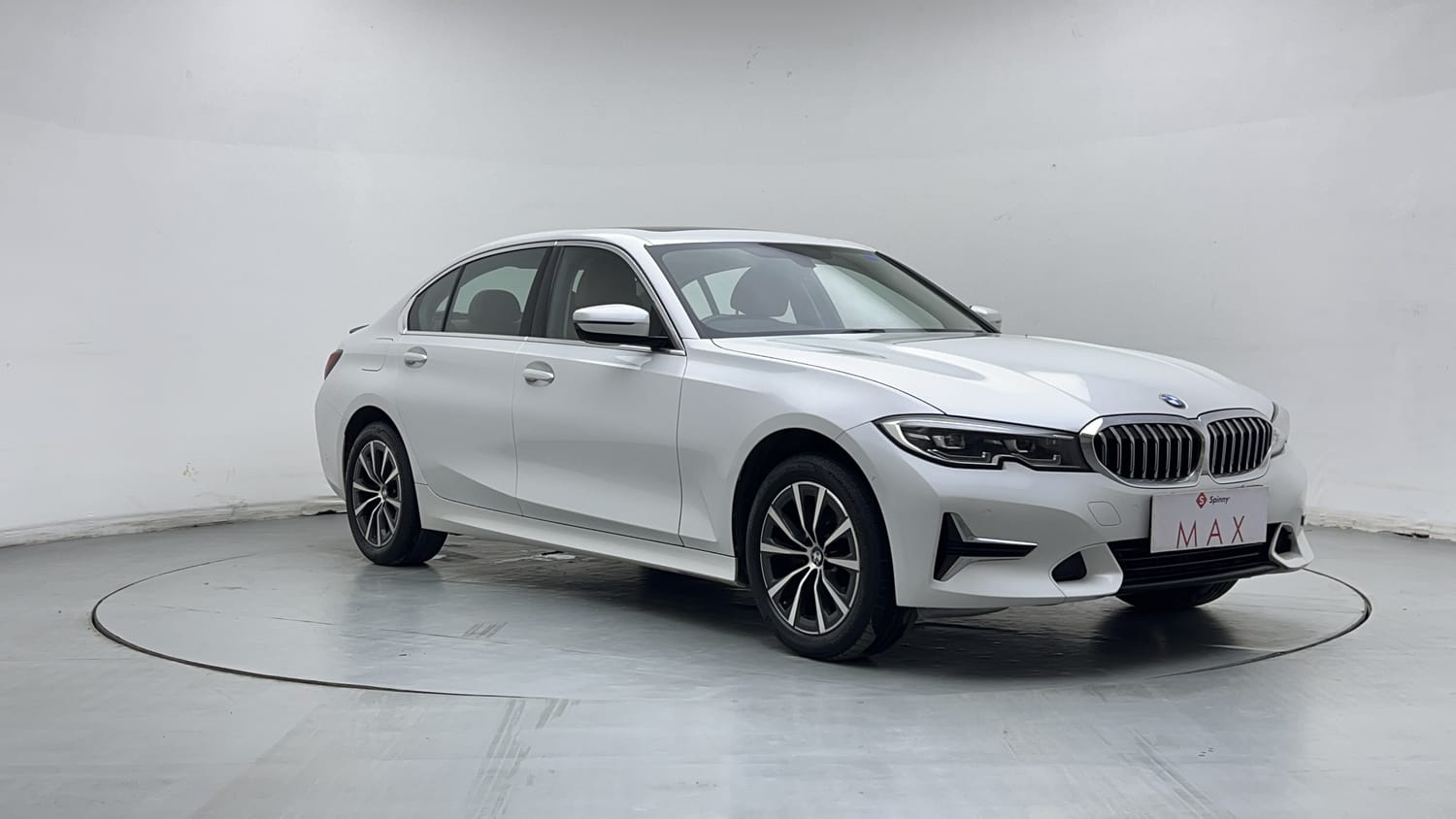 New BMW 3 Series exterior RIGHT FRONT CORNER VIEW