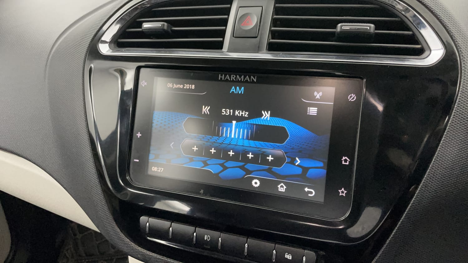 Tata Tiago Xt Harman Music System Price Used Tata Tiago Revotron