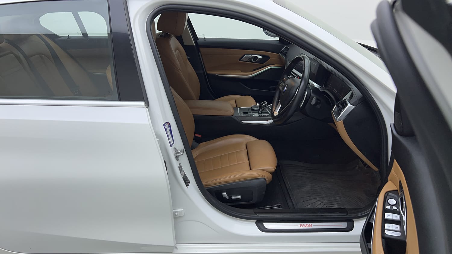 New BMW 3 Series interior RIGHT SIDE FRONT DOOR CABIN VIEW