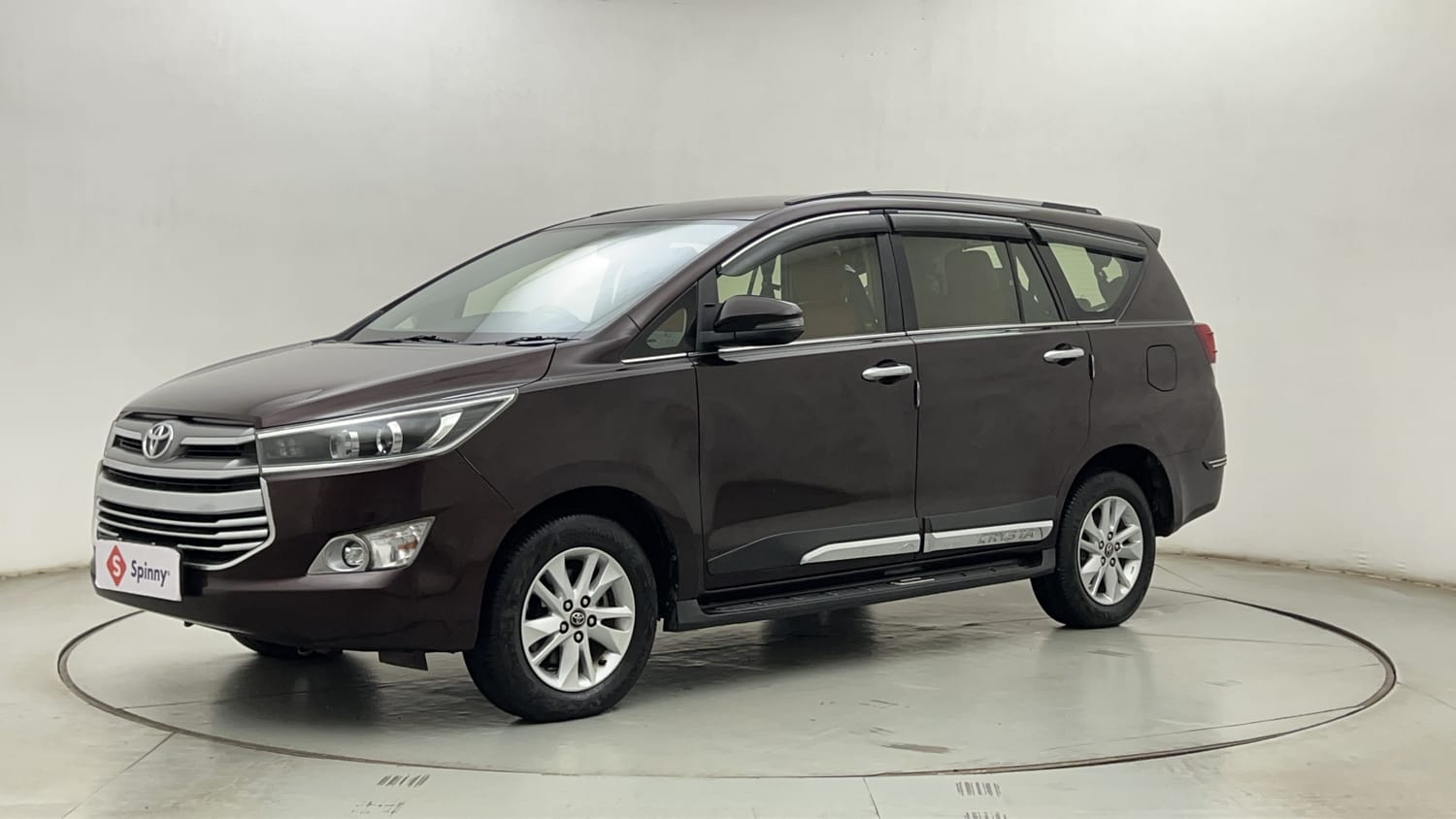 LEFT FRONT CORNER VIEW