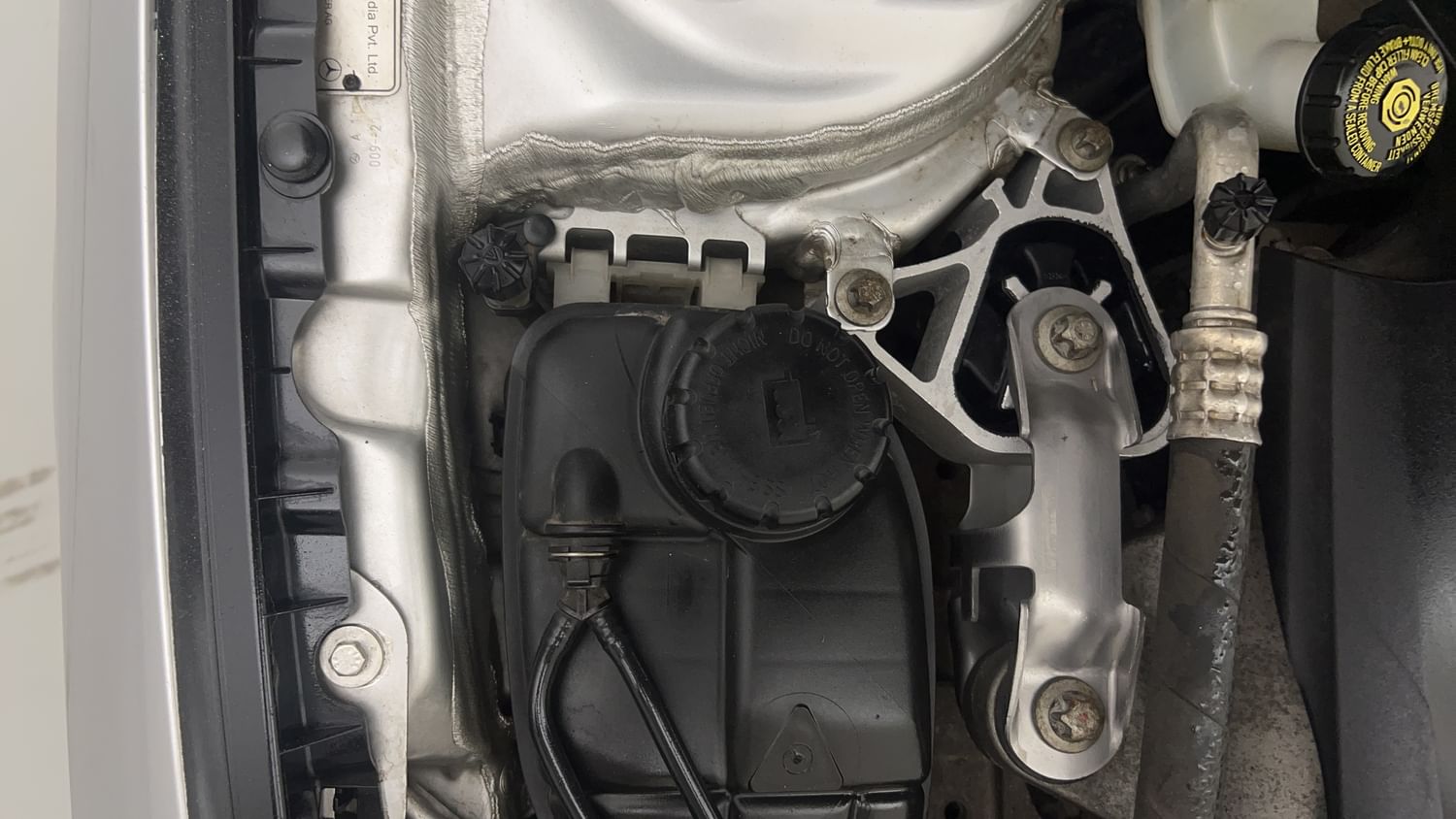 New Mercedes-Benz CLA engine ENGINE RIGHT SIDE VIEW