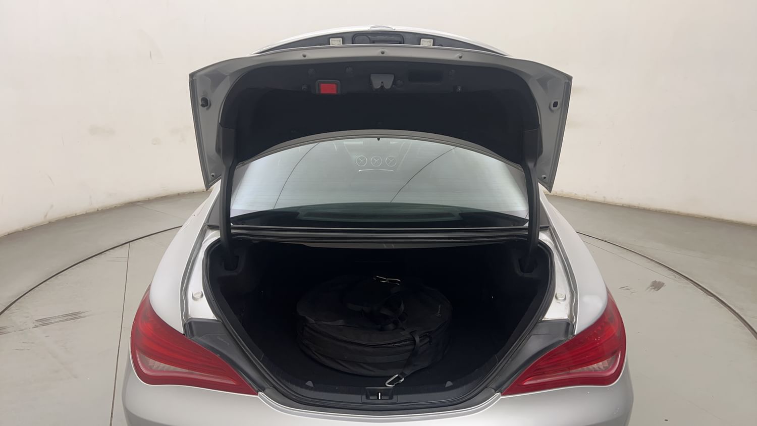 New Mercedes-Benz CLA interior DICKY DOOR OPEN VIEW