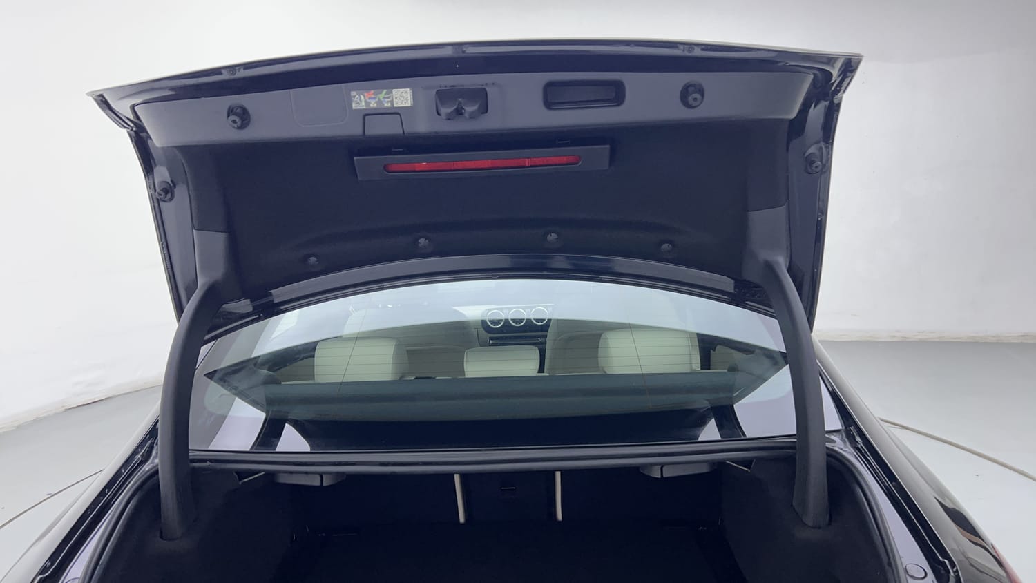 New Mercedes-Benz A-Class interior DICKY DOOR OPEN VIEW