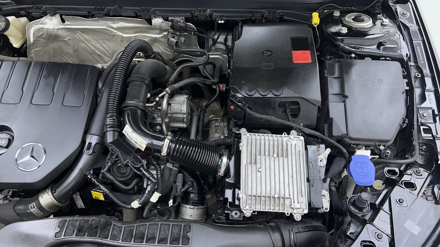 New Mercedes-Benz A-Class engine ENGINE LEFT SIDE VIEW