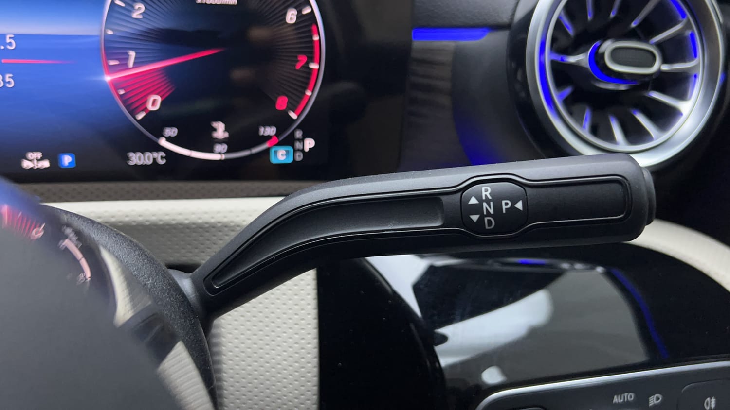 New Mercedes-Benz A-Class interior GEAR  KNOB VIEW